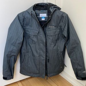 Columbia womens ski jacket like new condition size large